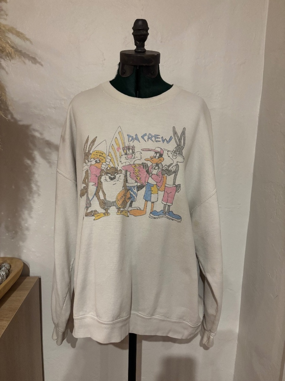 Vintage Looney Tunes crew sweatshirt